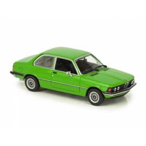 1/43 BMW 323i E21 1975 зеленый