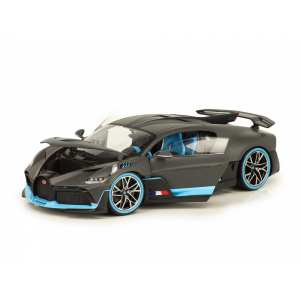 1/18 Bugatti Divo 2018 матовый черный с голубым