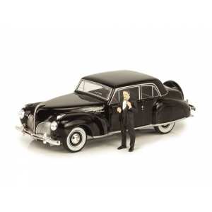 1/43 Lincoln Continental с фигуркой Дон Вито Корлеоне 1941 (из к/ф Крёстный отец)