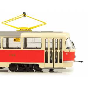 1/43 трамвай Tatra T3 Прага бежевый с красным