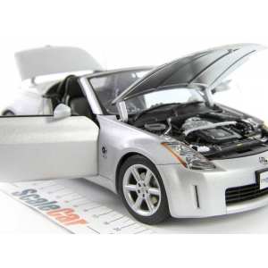 1/18 Nissan 350Z Roadster RHD 2004 серебристый