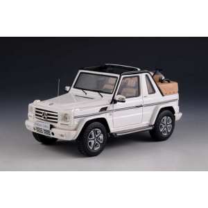 1/43 Mercedes-Benz G500 Cabriolet Final Edition 4х4 (W463) (открытый) 2014 белый