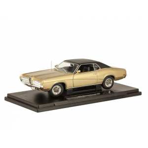 1/18 Mercury Cougar XR7 1970 золотистый