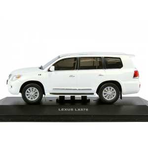 1/43 Lexus LX570 2010 белый перламутр