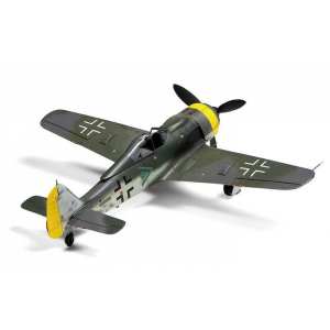 1/48 Самолет Focke-Wulf Fw190 F-8/9 с погрузчиком бомб