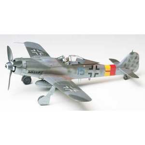 1/48 Самолет Focke-Wulf Fw190 D-9