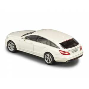 1/43 Mercedes-Benz CLS-Class Shooting Brake (X218) 2014 AMG Line diamond white