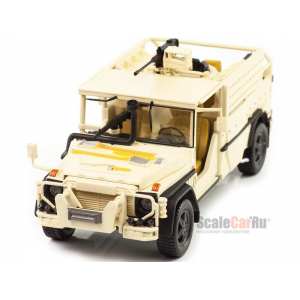 1/43 Легкая пехотная машина для специальных операций AGF SERVAL 2006 на базе Mercedes-Benz G-klass (W461) бежевый