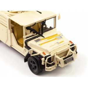 1/43 Легкая пехотная машина для специальных операций AGF SERVAL 2006 на базе Mercedes-Benz G-klass (W461) бежевый