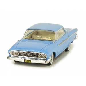 1/43 Dodge Dart Phoenix 1961 голубой