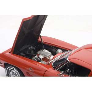 1/18 Chevrolet CORVETTE 1963 COUPE (RIVERSIDE RED)