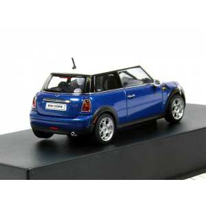 1/43 Mini Cooper 2007 синий с белой крышей