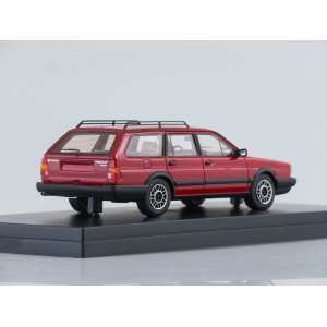 1/43 Volkswagen Passat Variant GT Syncro 1985 красный