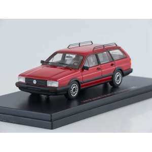 1/43 Volkswagen Passat Variant GT Syncro 1985 красный