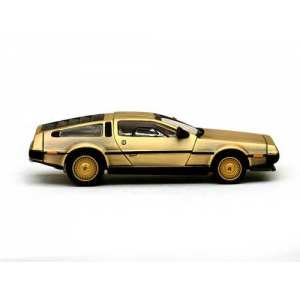 1/43 DeLorean DMC 12 coupe золотой