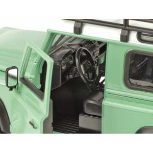 1/24 Land Rover Defender Off Road с верхним багажником, зеленый с белым
