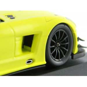 1/43 MERCEDES-BENZ SLS AMG GT3 - STREET - YELLOW - 2011 желтый