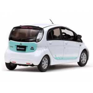 1/43 Mitsubishi i MiEV зеленый с белым