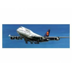 1/300 Пассажирский самолет Boeing 747-400 Lufthansa (Боинг Люфтганза)
