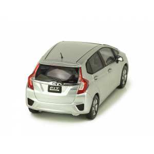 1/43 Honda Fit Hybrid серебристый