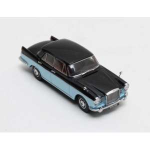 1/43 VANDEN Plas Princess 3-litre MKII 1961 голубой/черный