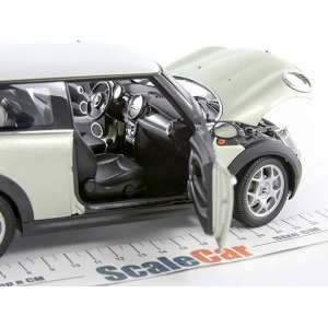 1/18 Mini Cooper (R56) Silver