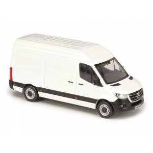 1/43 Mercedes-Benz Sprinter 2018 W907 фургон белый