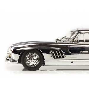 1/18 Mercedes-Benz 300SL Gullwing (1954–1956) W198 хромированный