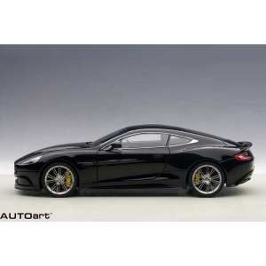 1/18 Aston Martin Vanquish 2015 onyx black черный