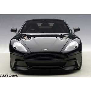 1/18 Aston Martin Vanquish 2015 onyx black черный