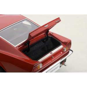 1/18 Aston Martin V8 Vantage 1985 (suffolk red) красный