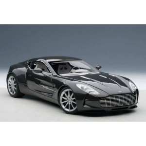 1/18 ASTON MARTIN ONE-77 серый