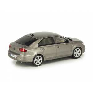 1/43 SEAT Toledo IV 2012-2019 серый металлик