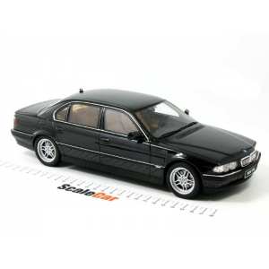 1/18 BMW 750iL E38 черный