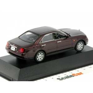 1/43 Nissan Gloria Ultima-Z V-Package 2001 темно-красный