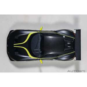 1/18 Aston Martin Vulcan 2015 черный с зеленым