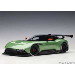 1/18 Aston Martin Vulcan 2015 зеленый с черным