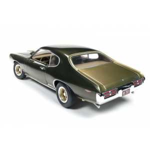 1/18 Pontiac GTO Hardtop 1969 темно-зеленый металлик