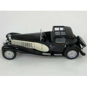 1/18 Bugatti COUPE’ DE VILLE 1930 CRÈME/BLACK