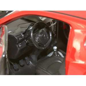 1/24 Aston Martin Cygnet 2010 красный