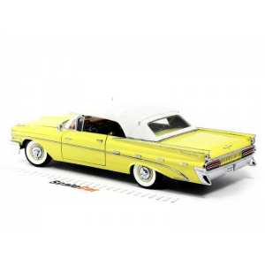 1/18 Pontiac Bonneville Convertible 1959 Palomar Yellow (желтый с белым тентом)