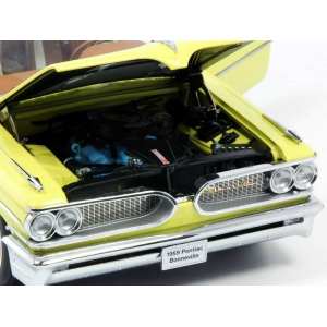 1/18 Pontiac Bonneville Convertible 1959 Palomar Yellow (желтый с белым тентом)