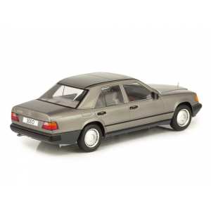 1/18 Mercedes-Benz 300D 1984 W124 серый (антрацит)