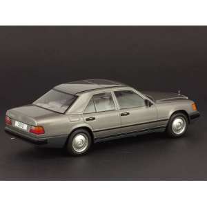 1/18 Mercedes-Benz 300D 1984 W124 серый (антрацит)