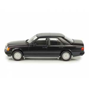 1/18 Mercedes-Benz 300E W124 Limousine 1984 черный металлик