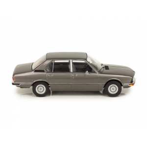 1/18 BMW 5 series E12 1973 серый