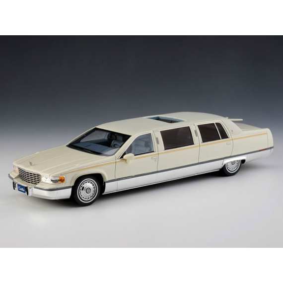1/43 CADILLAC Fleetwood Limousine 1994 белый