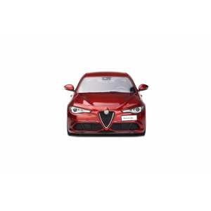 1/18 Alfa Romeo Giulia Quadrifoglio красный