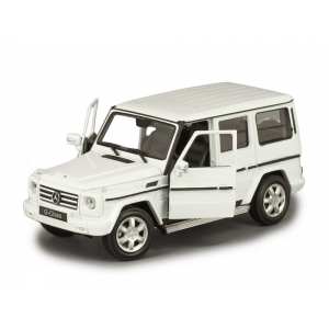 1/24 Mercedes-Benz G-class 2009 W463 белый