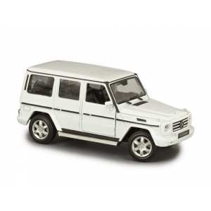 1/24 Mercedes-Benz G-class 2009 W463 белый